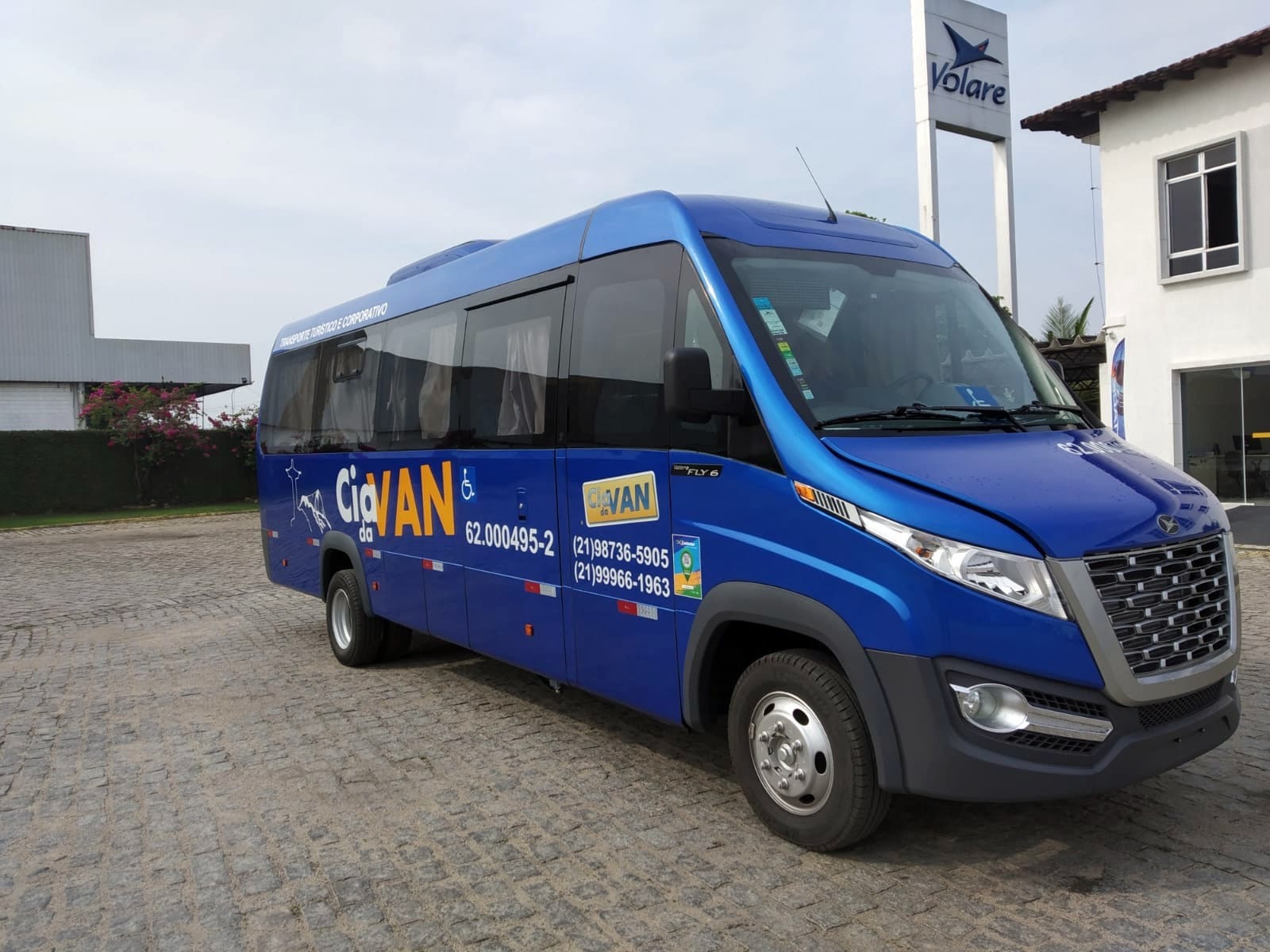 aluguel de micro-ônibus e van